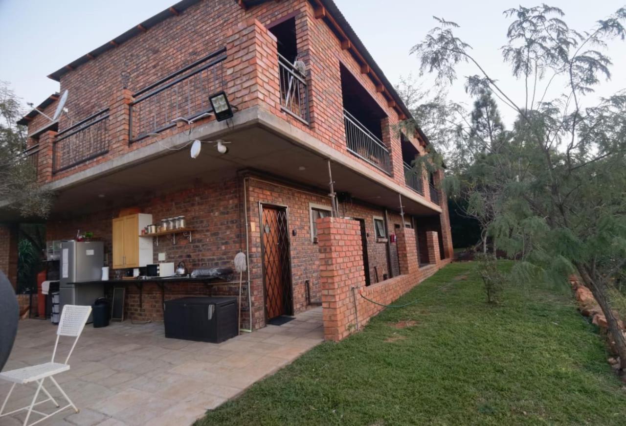 Suikerbosrant Sleep And Go Bed & Breakfast Pretoria Exterior photo